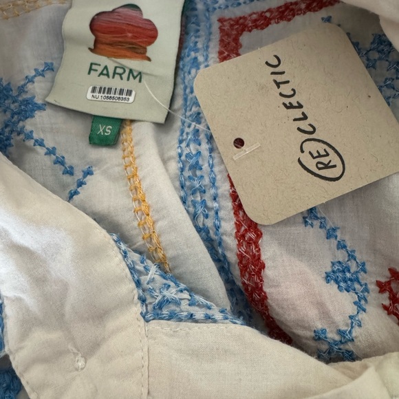 FARM Rio Multicolor Embroidered Button Down Shirt XS New - Picture 7 of 9
